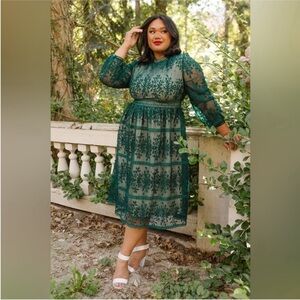 Ivy City Co Forest Green Lace Dress